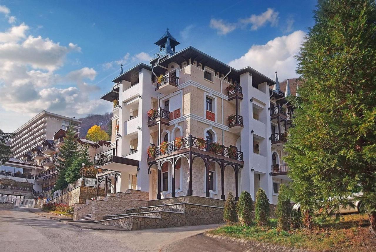 Hotel Moldavia 斯兰默多瓦 外观 照片