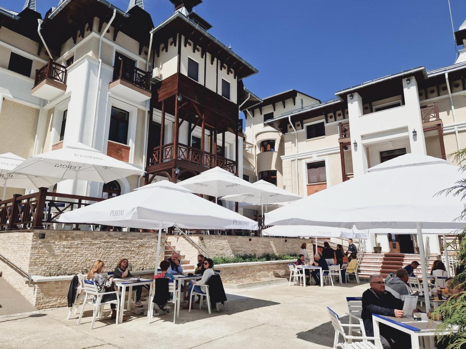 Hotel Moldavia 斯兰默多瓦 外观 照片