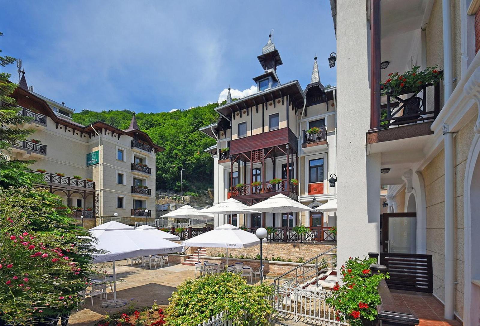Hotel Moldavia 斯兰默多瓦 外观 照片