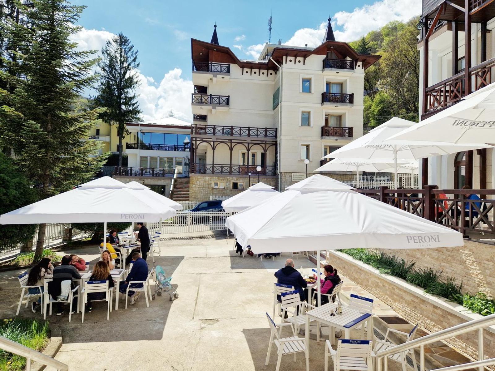 Hotel Moldavia 斯兰默多瓦 外观 照片