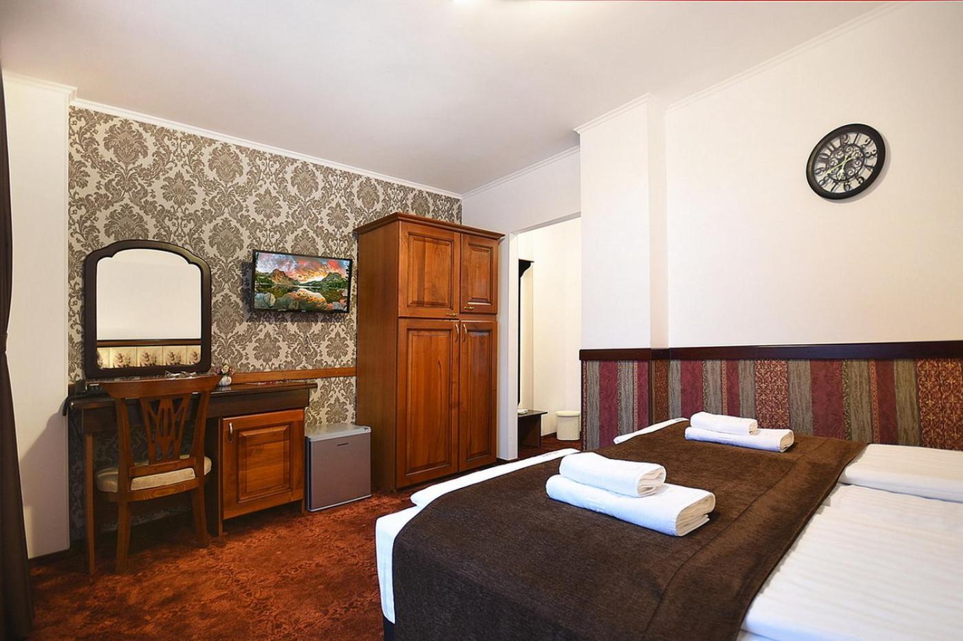 Hotel Moldavia 斯兰默多瓦 外观 照片
